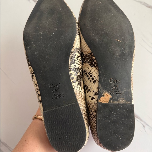 Gap Snakeskin Flats - Picture 5 of 8